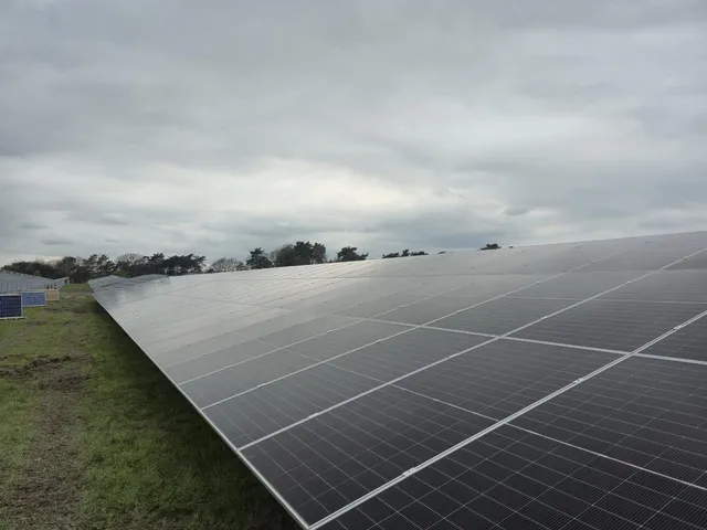 Beebau construction — solar10_1777312195535